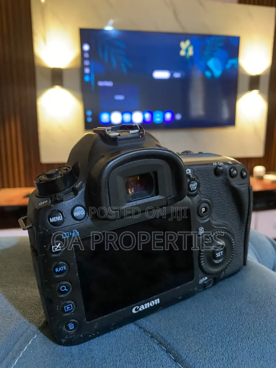 Used CANON 5D Marklll 2 Batteries,1BatteryCharger,1Godox miniTrigger