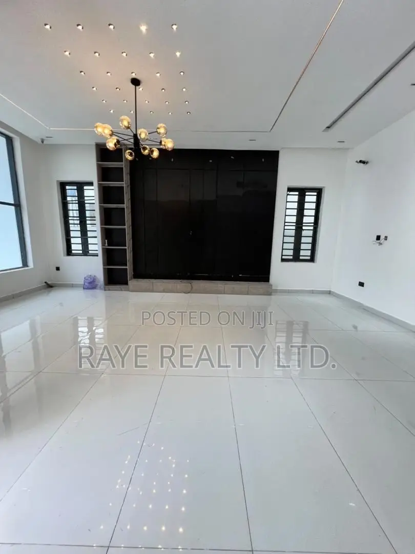 4bdrm Duplex in Ajah for sale