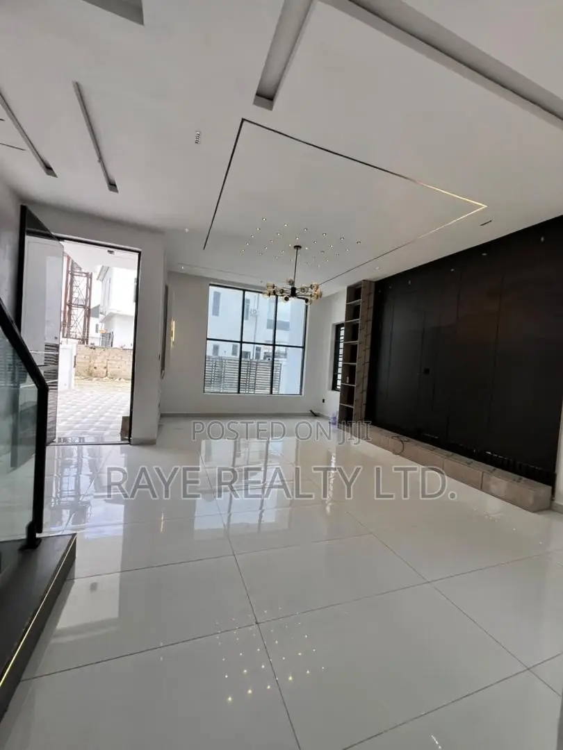 4bdrm Duplex in Ajah for sale