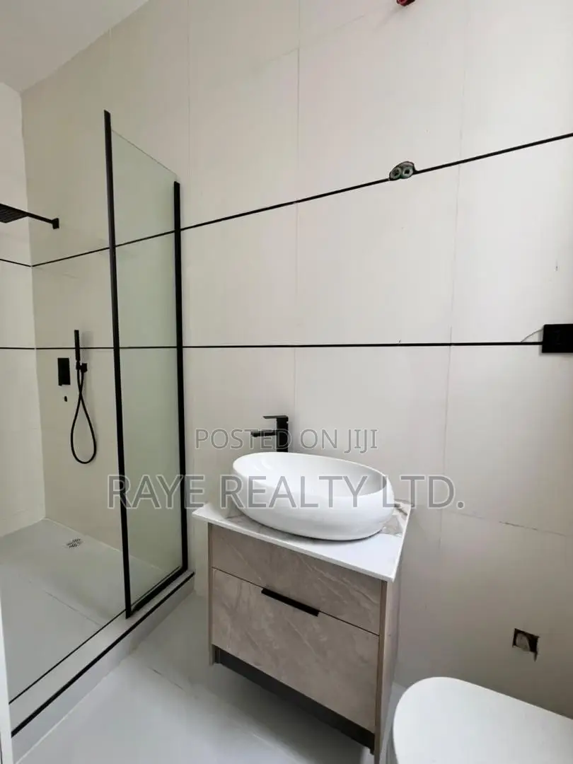 5bdrm Duplex in Ajah for sale