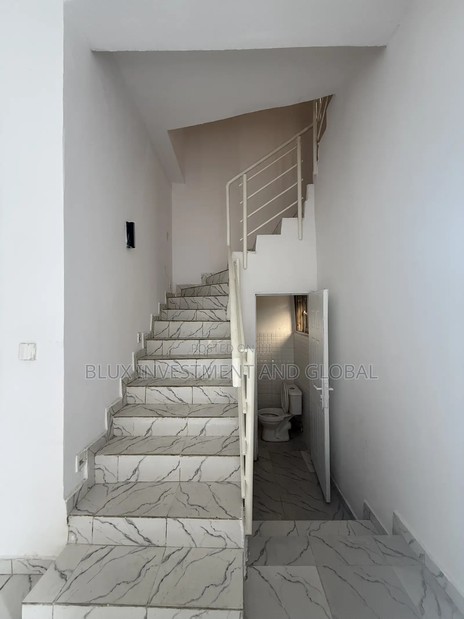 2bdrm Duplex in Bankoli Street, Ologolo for rent