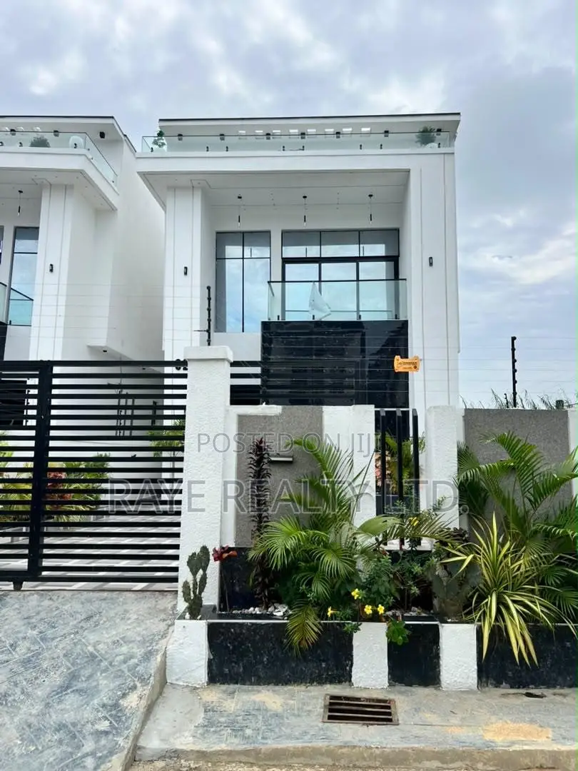 5bdrm Duplex in Ajah for sale