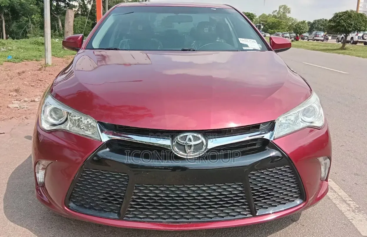 Toyota Camry SE 4dr Sedan (2.5L 4cyl 6A) 2016 Red