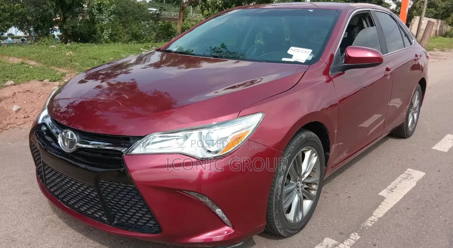 Toyota Camry SE 4dr Sedan (2.5L 4cyl 6A) 2016 Red