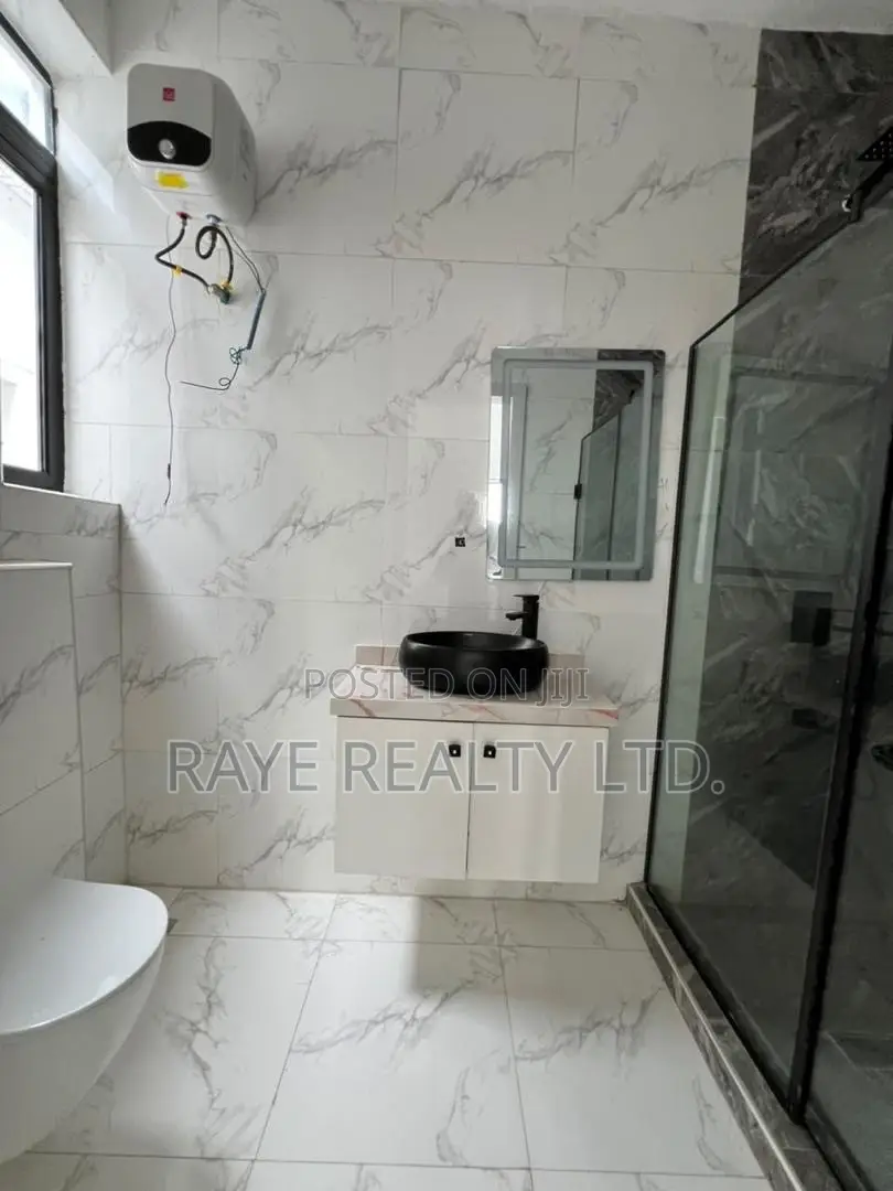 5bdrm Duplex in Ajah for sale