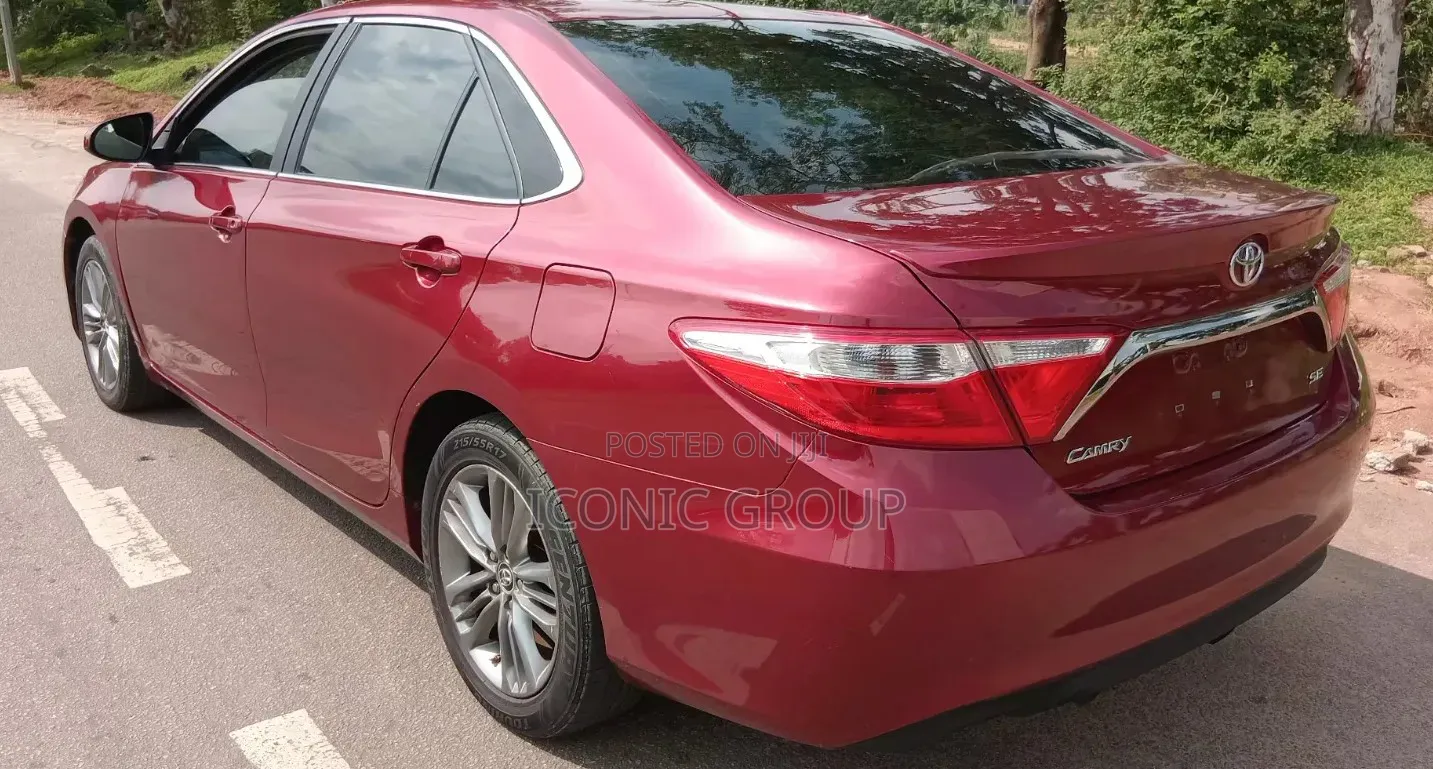 Toyota Camry SE 4dr Sedan (2.5L 4cyl 6A) 2016 Red