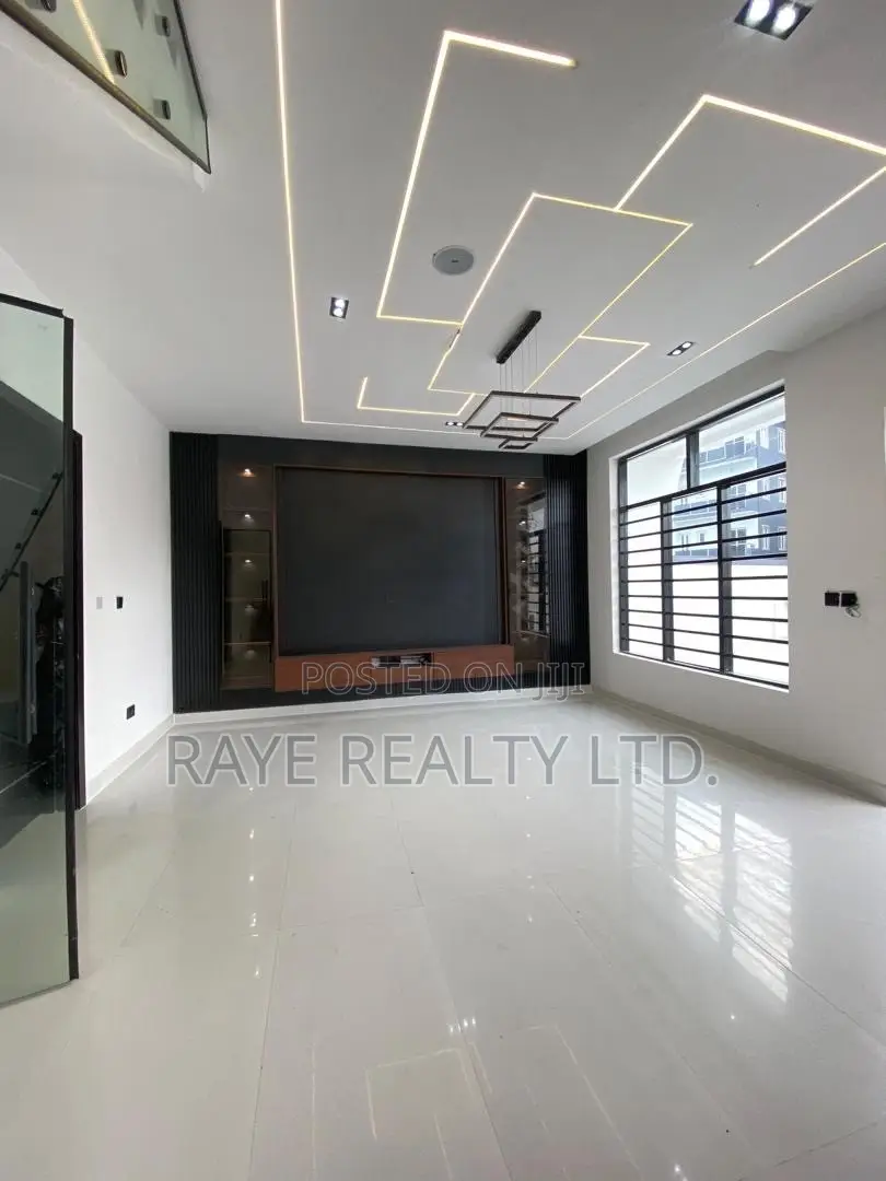 4bdrm Duplex in Sangotedo for sale