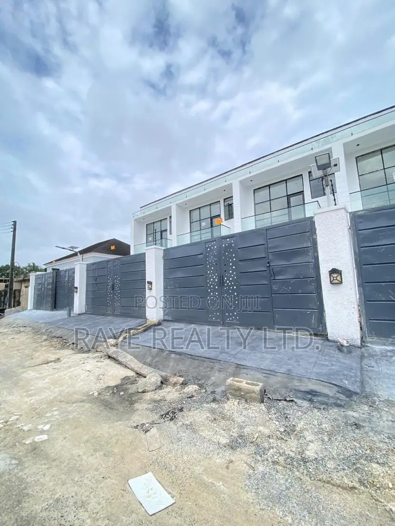 3bdrm Duplex in Sangotedo for sale