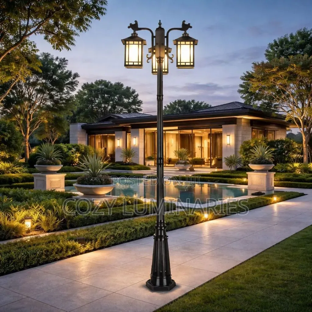 Cast Outdoor Lamp