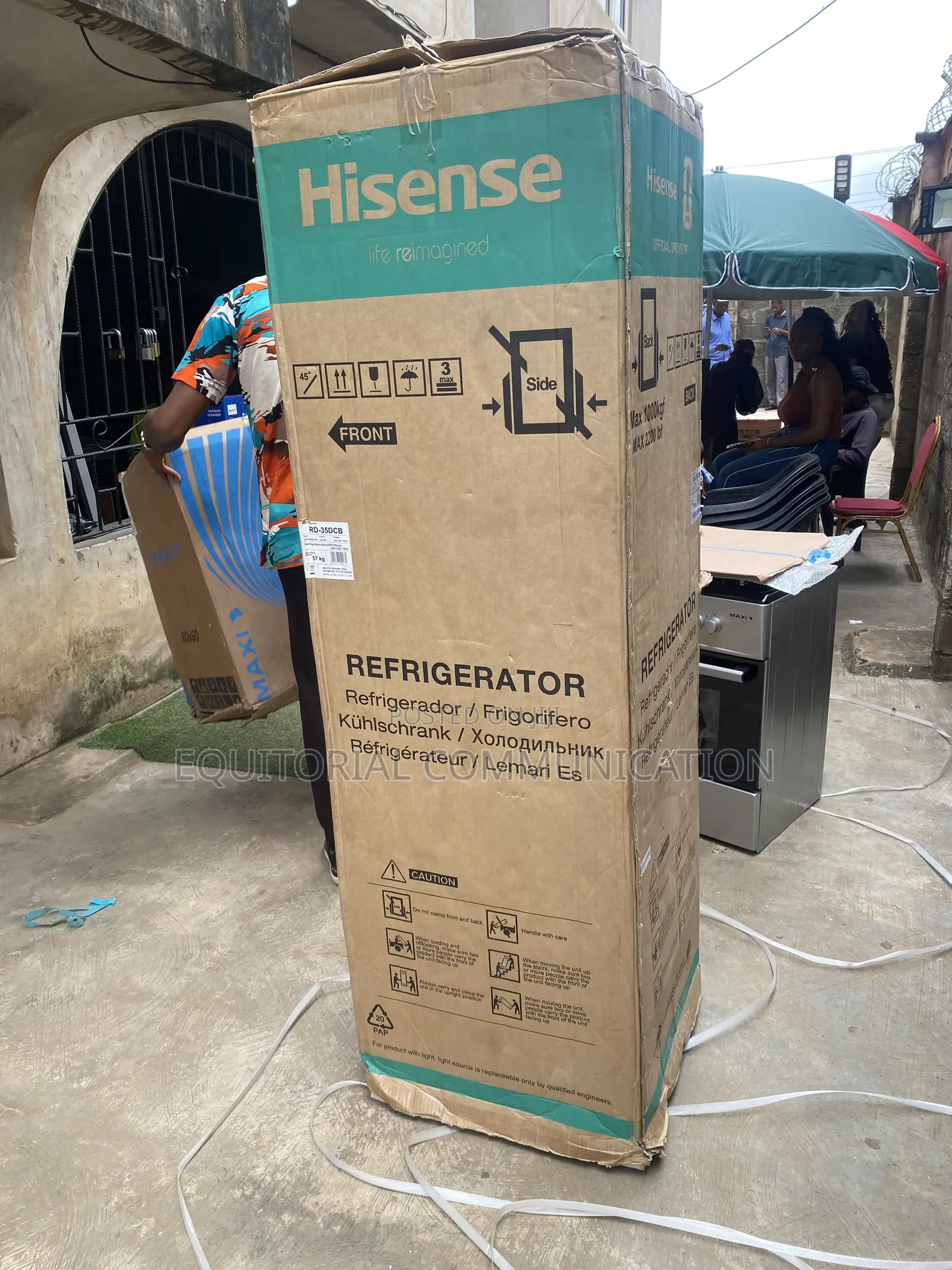 Hisense 264L Double Door Fridge RD-35DCB With Lower Freezer Storage