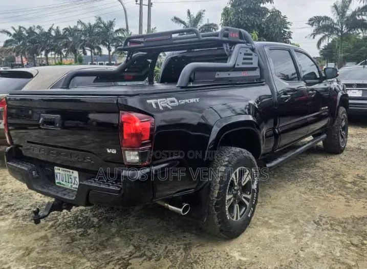 Toyota Tacoma TRD Off Road 2019 Black