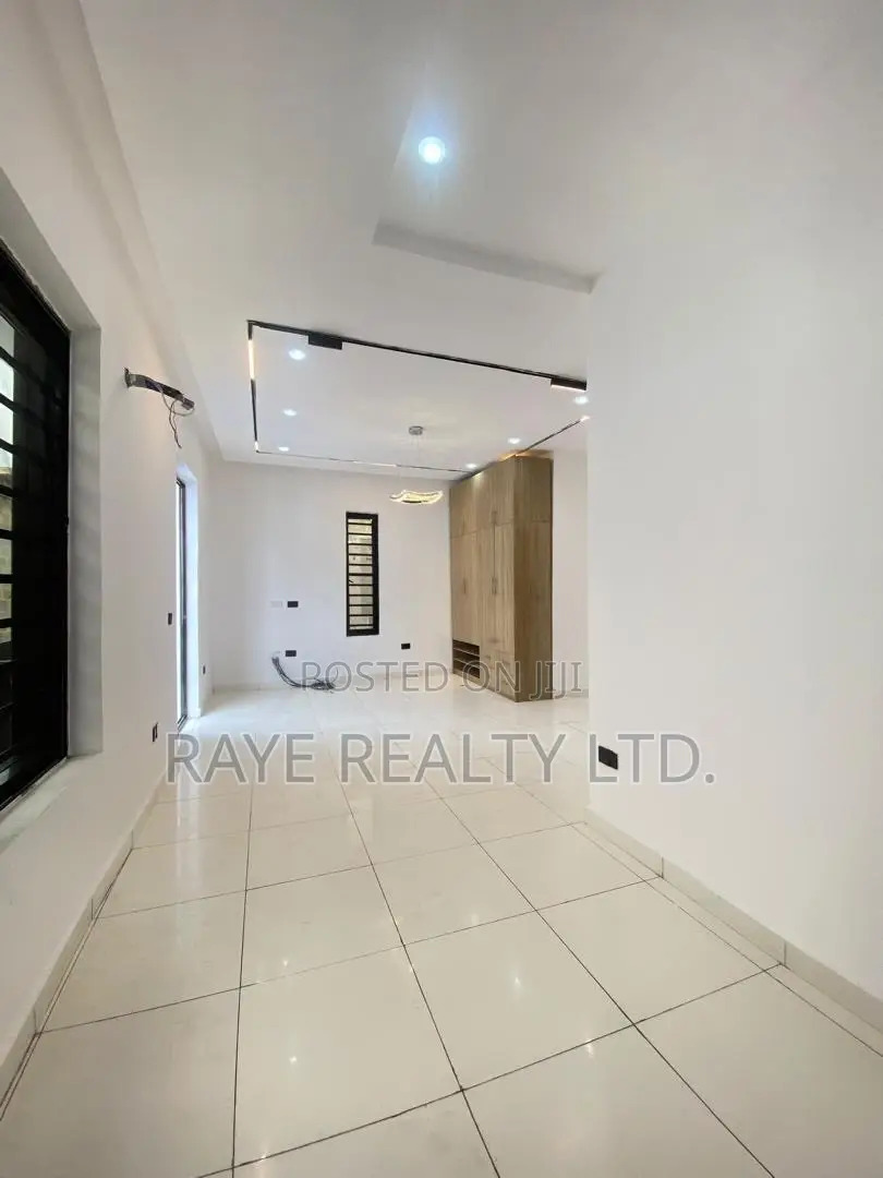 4bdrm Duplex in Sangotedo for sale