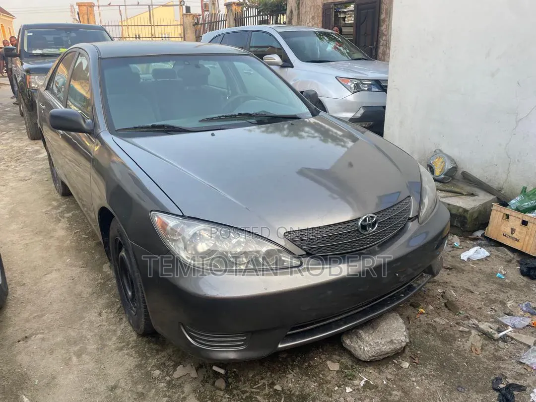 Toyota Camry 2.4 WT-i 2005 Gray