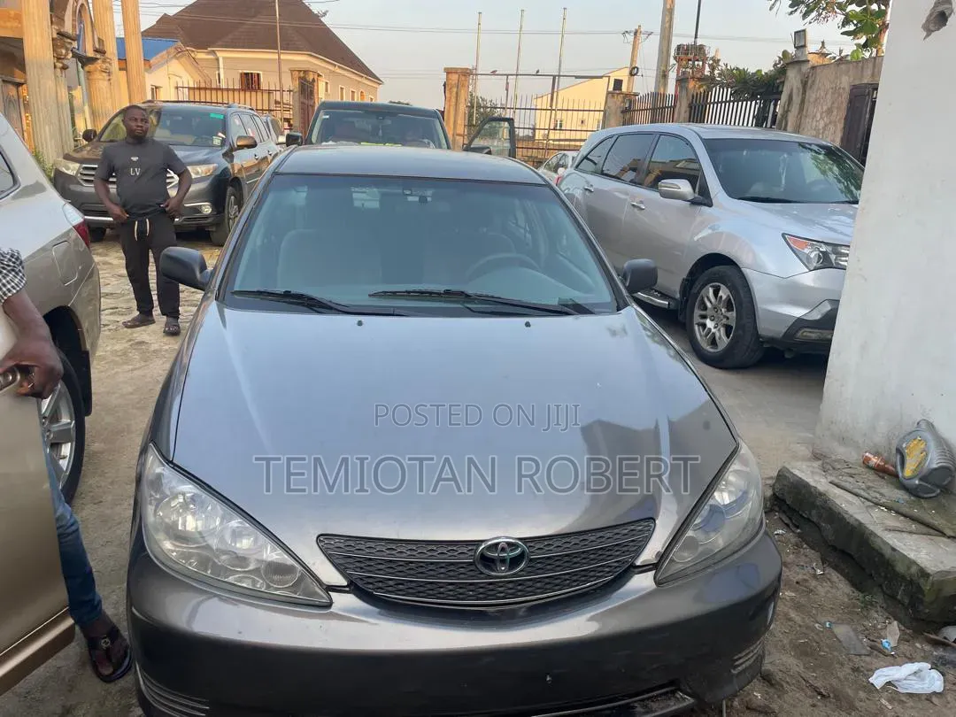 Toyota Camry 2.4 WT-i 2005 Gray