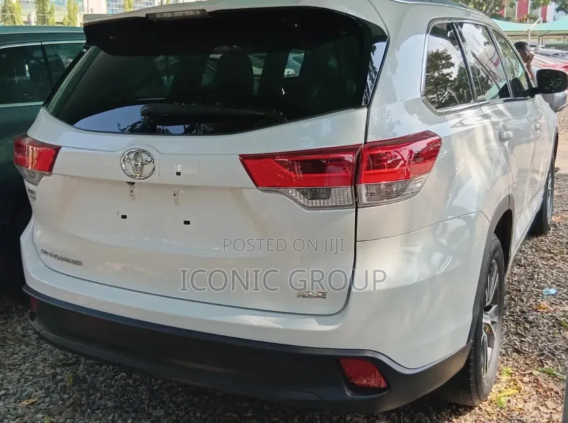 Toyota Highlander 2017 Off white