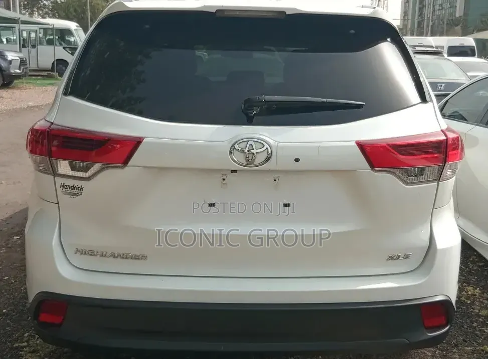 Toyota Highlander 2017 Off white