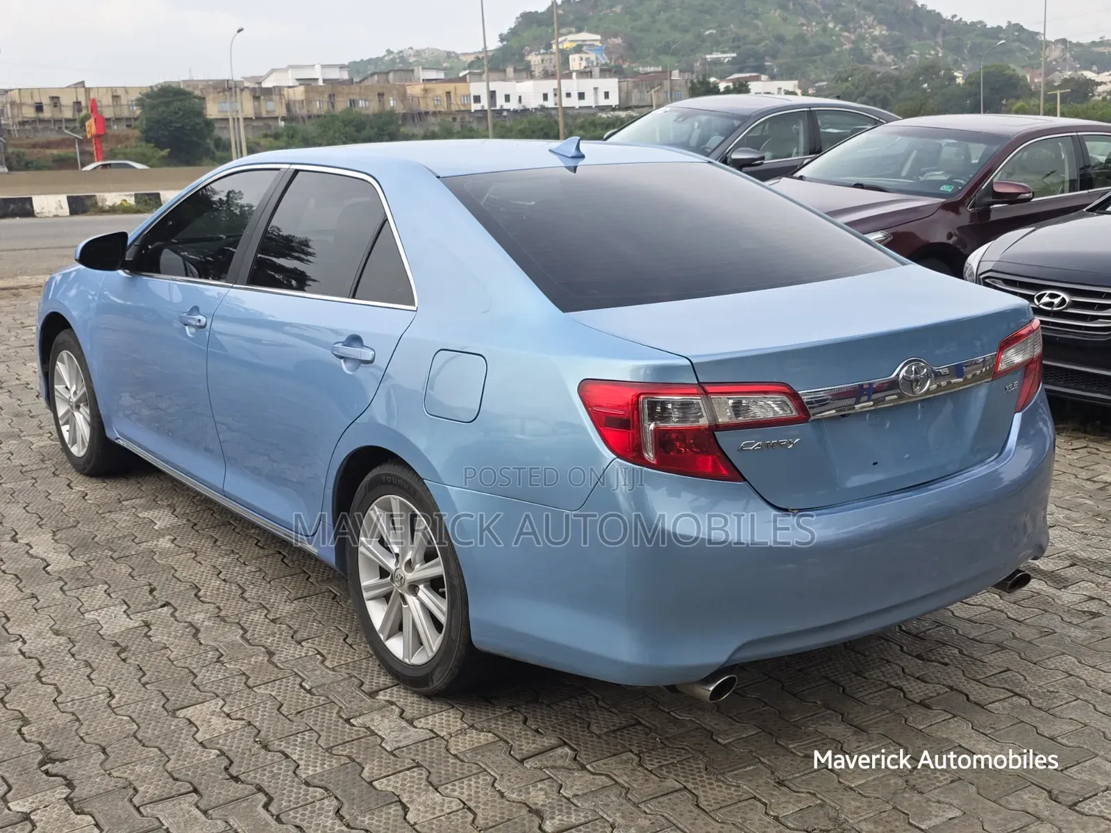 Toyota Camry XLE V6 4dr Sedan (3.5L 6cyl 6A) 2013 Blue