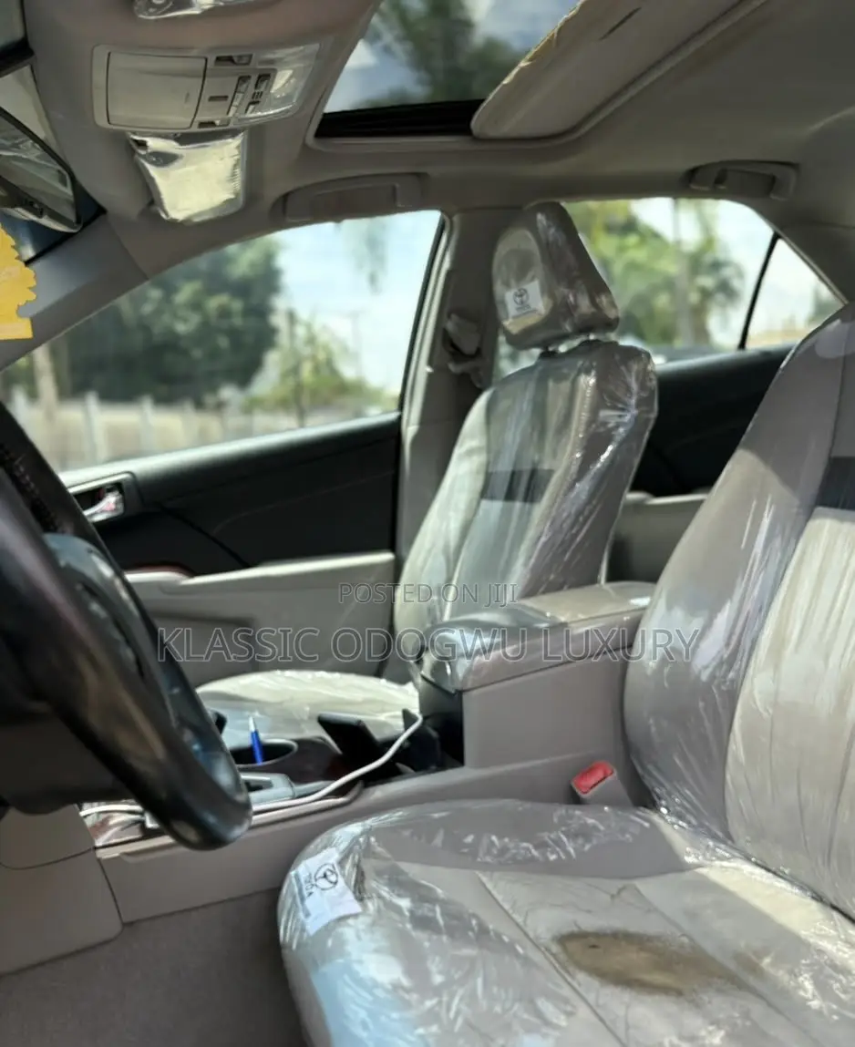 Toyota Camry 2014 Silver