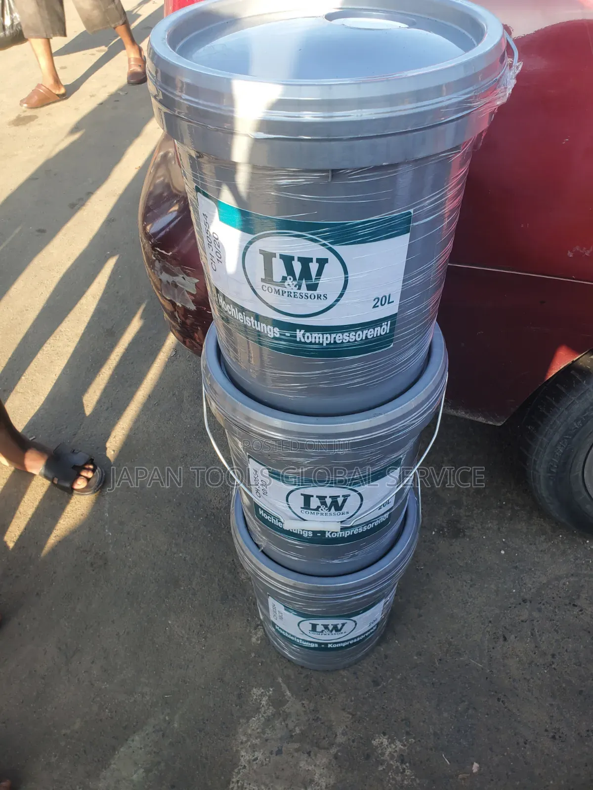 LW Synthetic Oil for Compressor Clear Diveinn