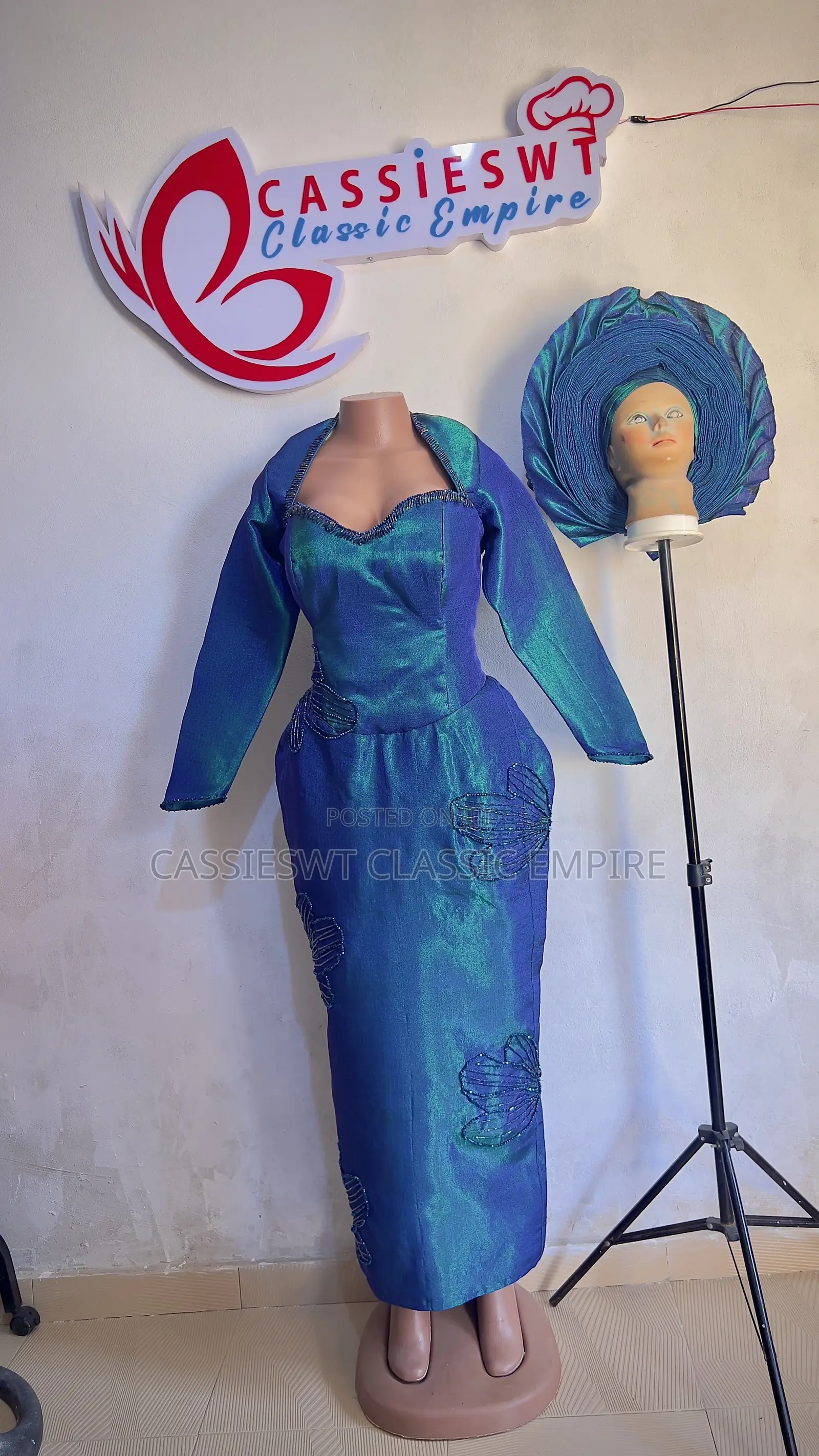 Beautiful Bustier Dress With Inbuilt Corset, Zipper & Auto Gele