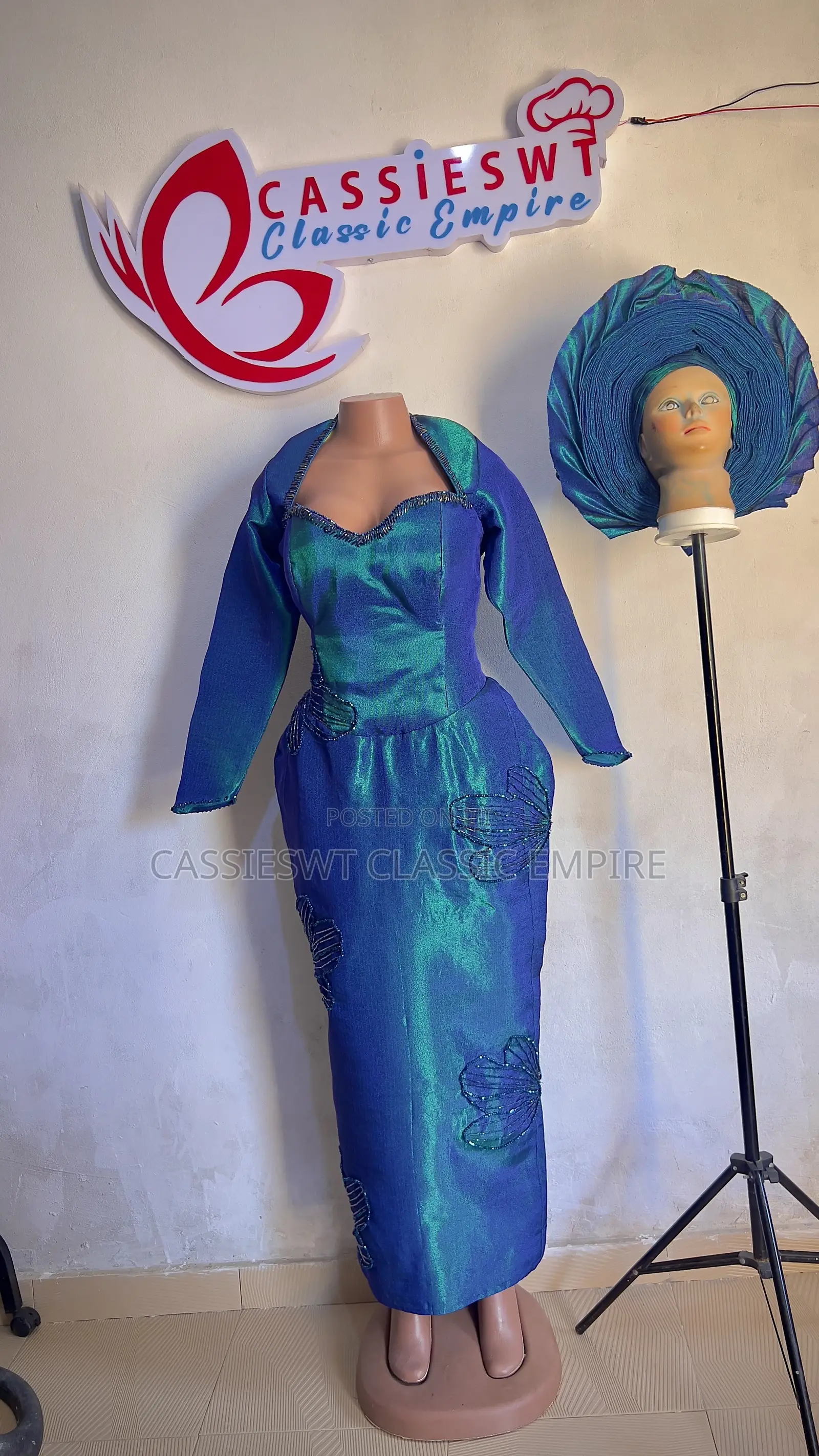 Beautiful Bustier Dress With Inbuilt Corset, Zipper & Auto Gele