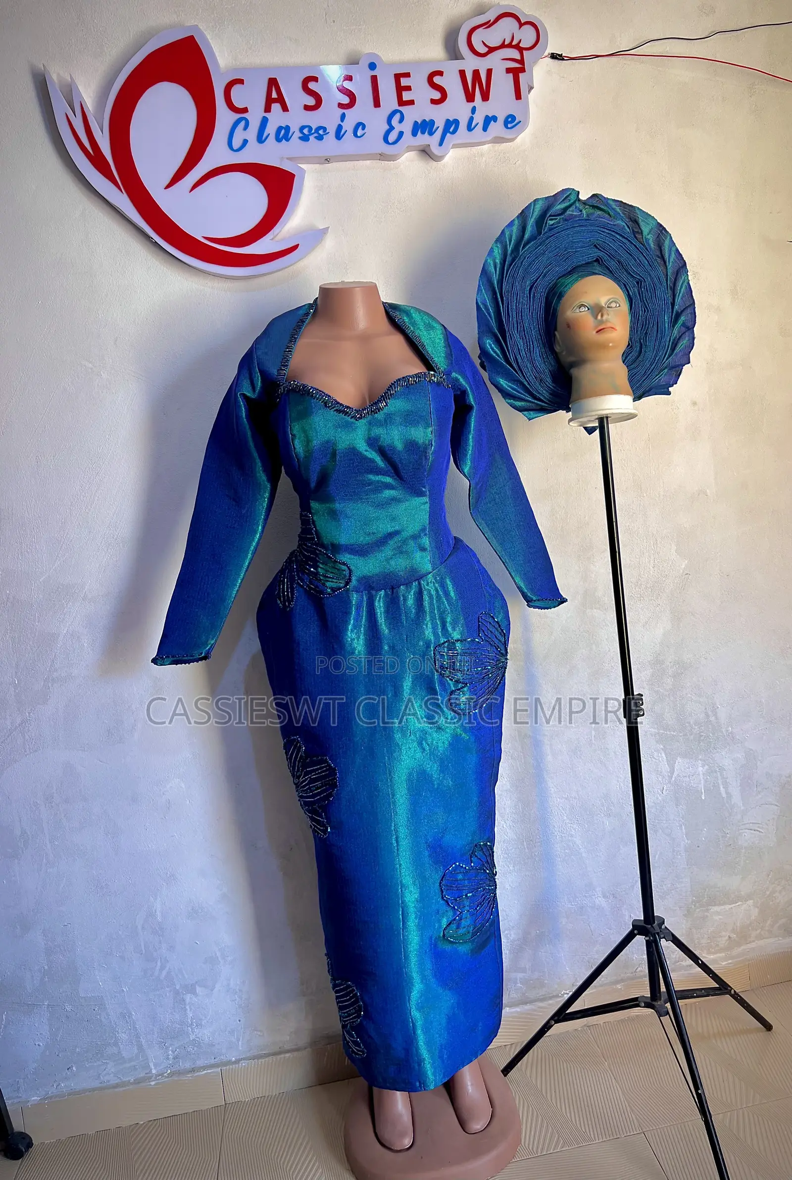 Beautiful Bustier Dress With Inbuilt Corset, Zipper & Auto Gele