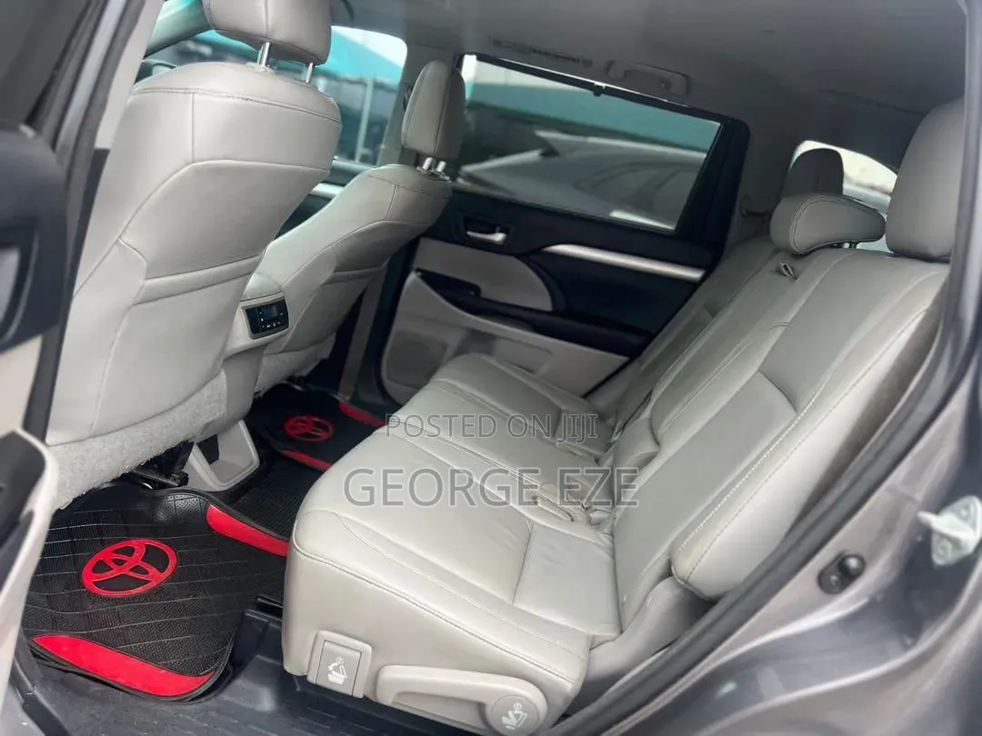 Toyota Highlander 2017 Gray