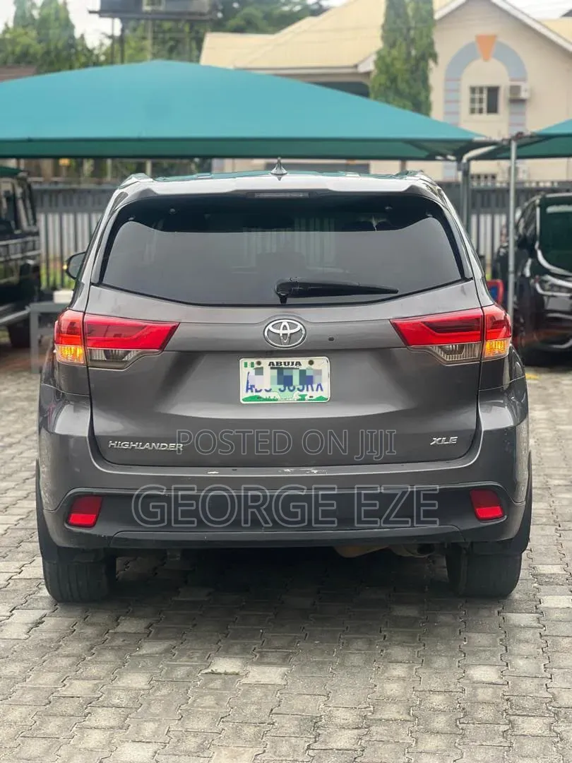 Toyota Highlander 2017 Gray