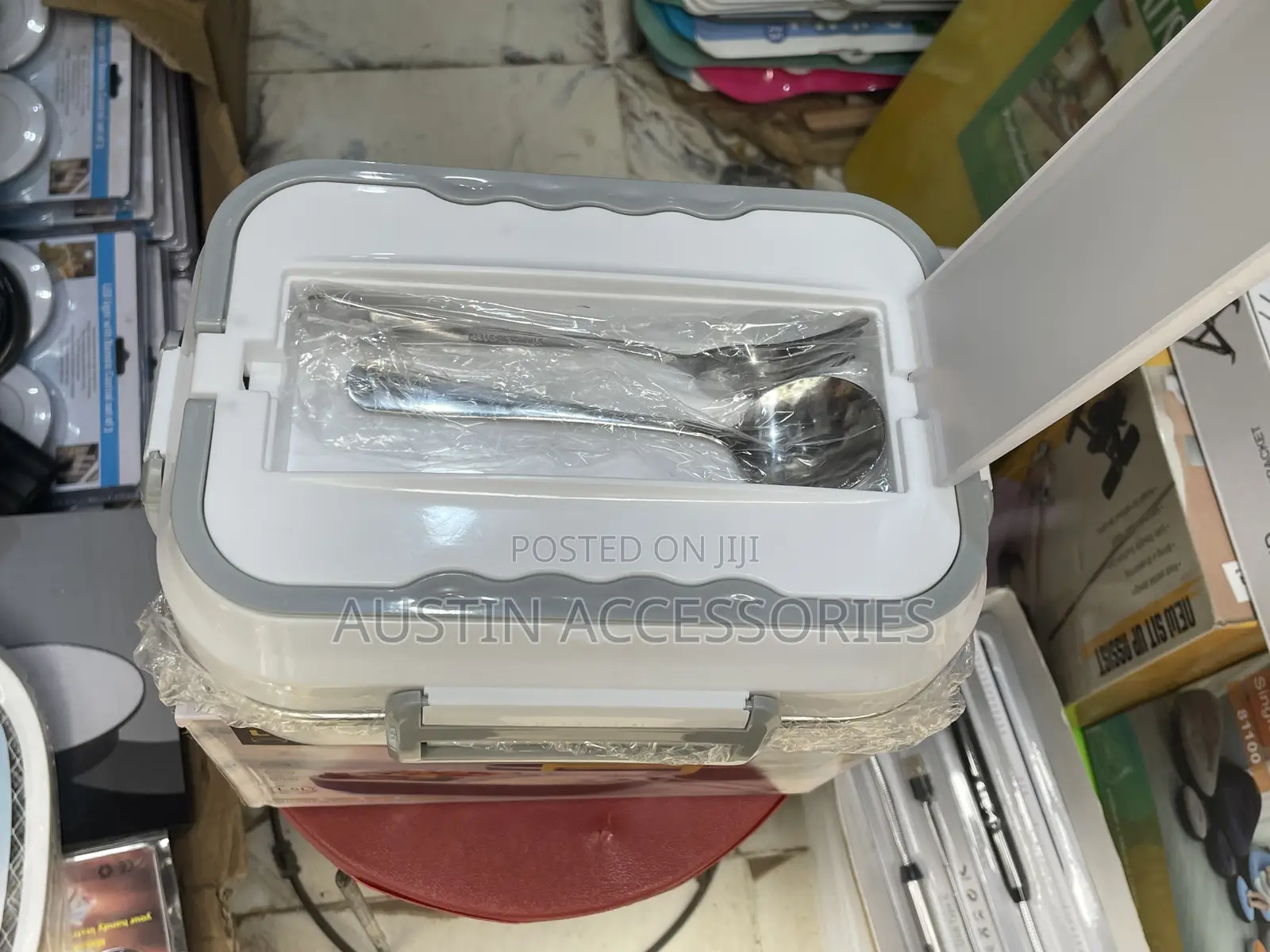Electric Launch Box With Cutlery