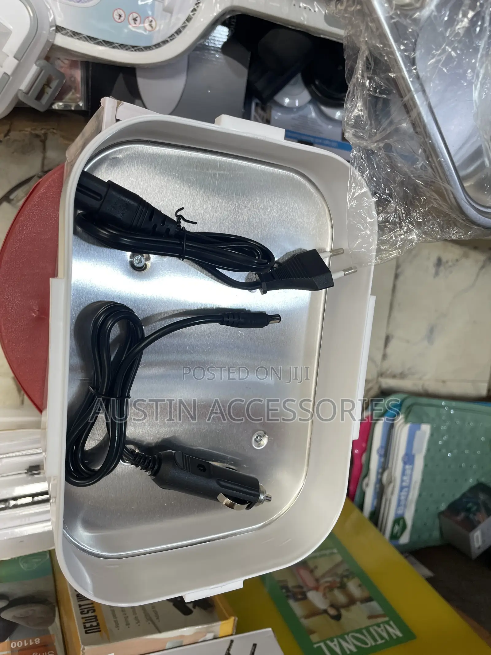 Electric Launch Box With Cutlery