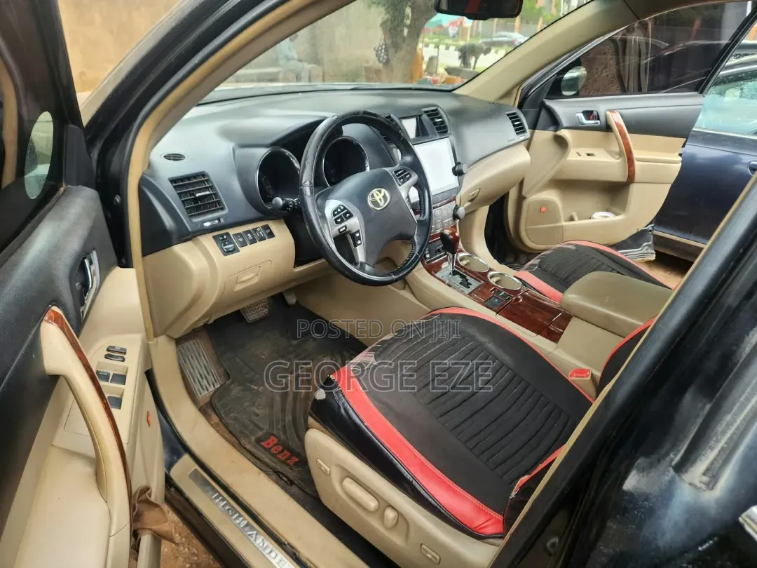 Toyota Highlander 2013 Black