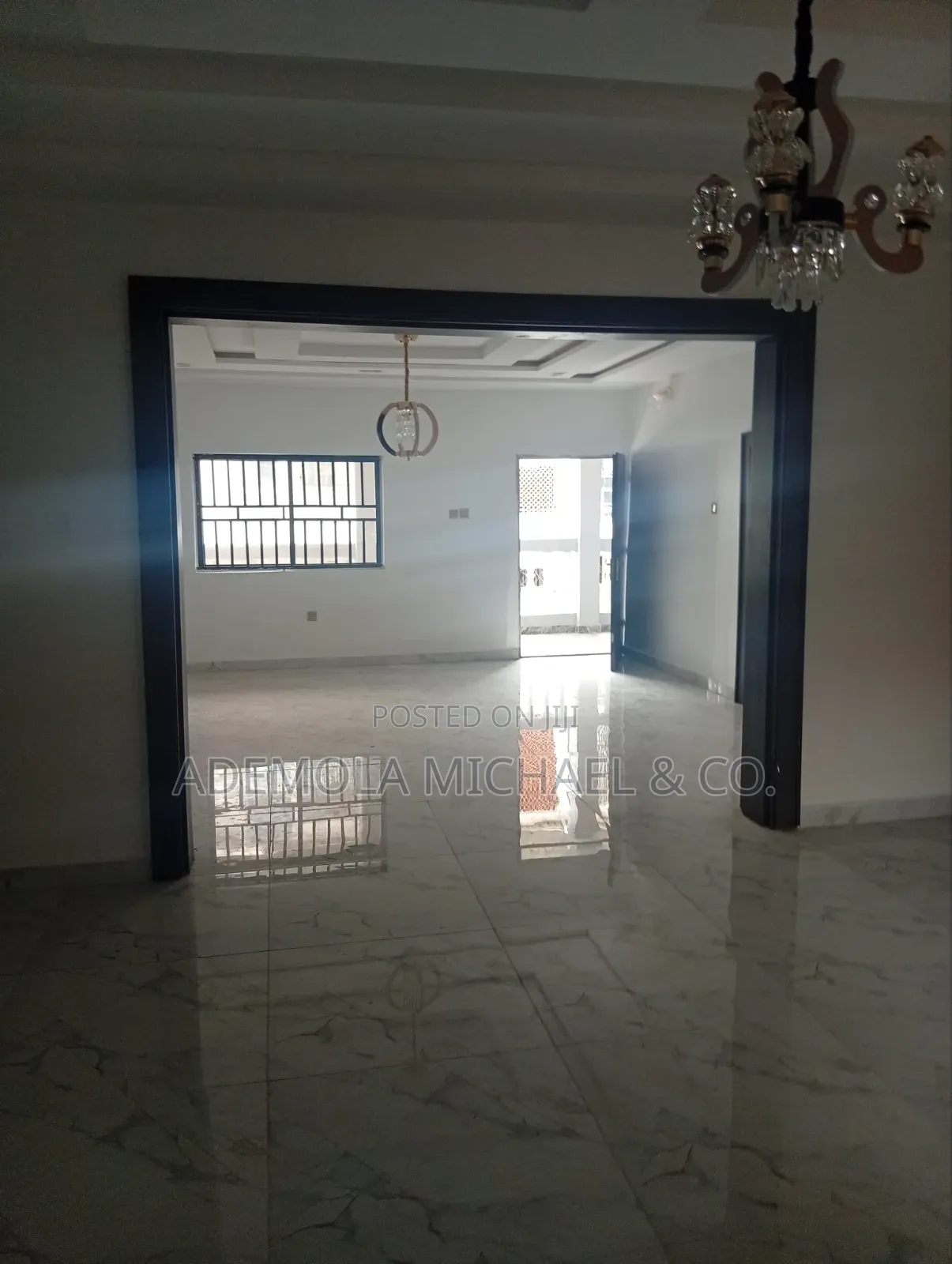 3bdrm Block of Flats in Area11 Abuja for rent