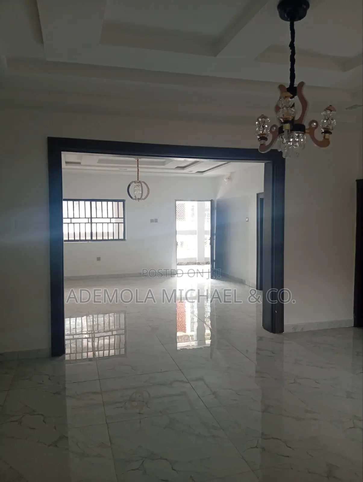 3bdrm Block of Flats in Area11 Abuja for rent