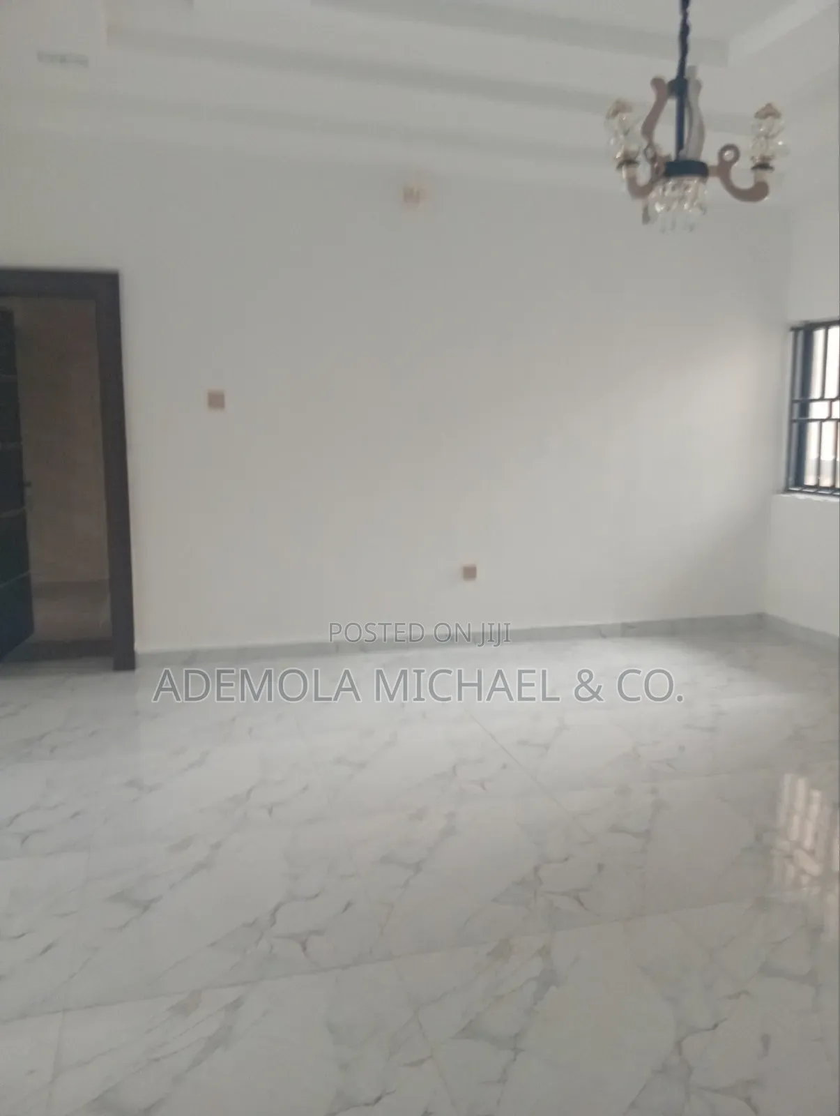 3bdrm Block of Flats in Area11 Abuja for rent