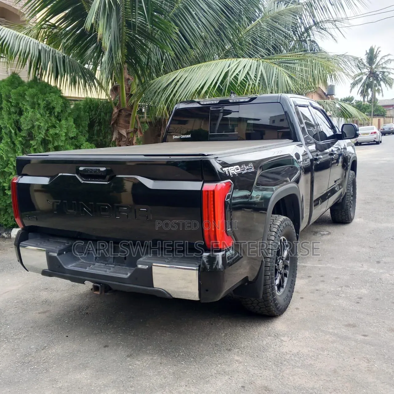 Toyota Tundra SR5 CrewMax 5.5' Bed 2024 Black