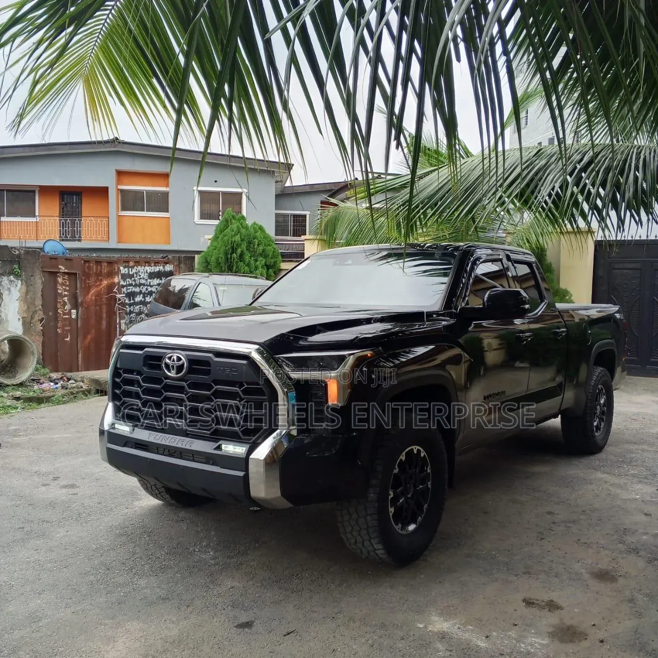 Toyota Tundra SR5 CrewMax 5.5' Bed 2024 Black