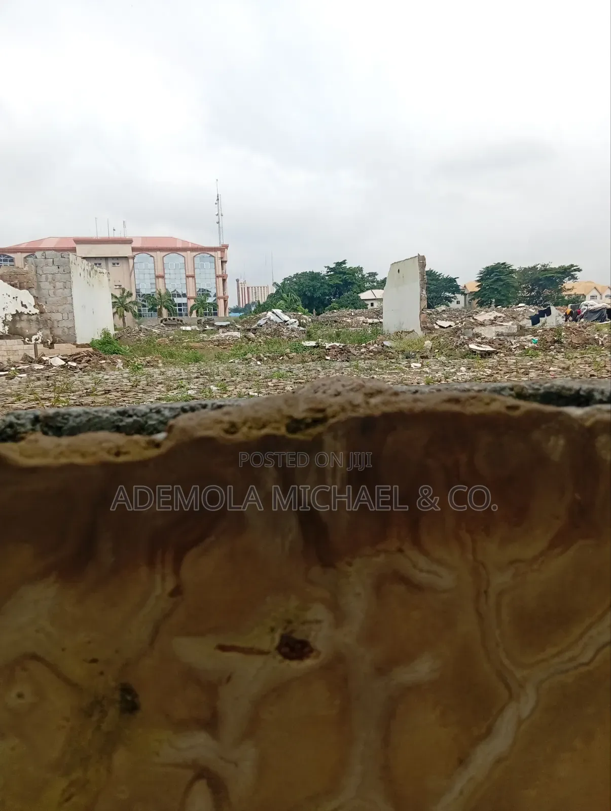 7,400 Sqm2 Commercial Land Facing Major Ahmadu Bello Way
