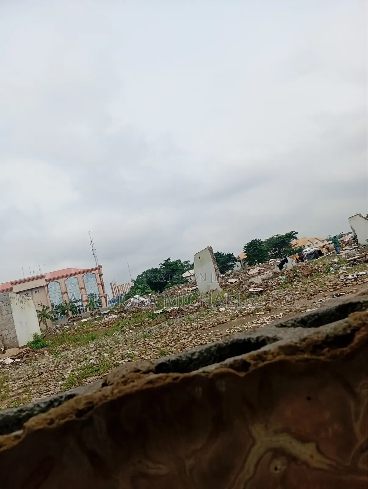7,400 Sqm2 Commercial Land Facing Major Ahmadu Bello Way
