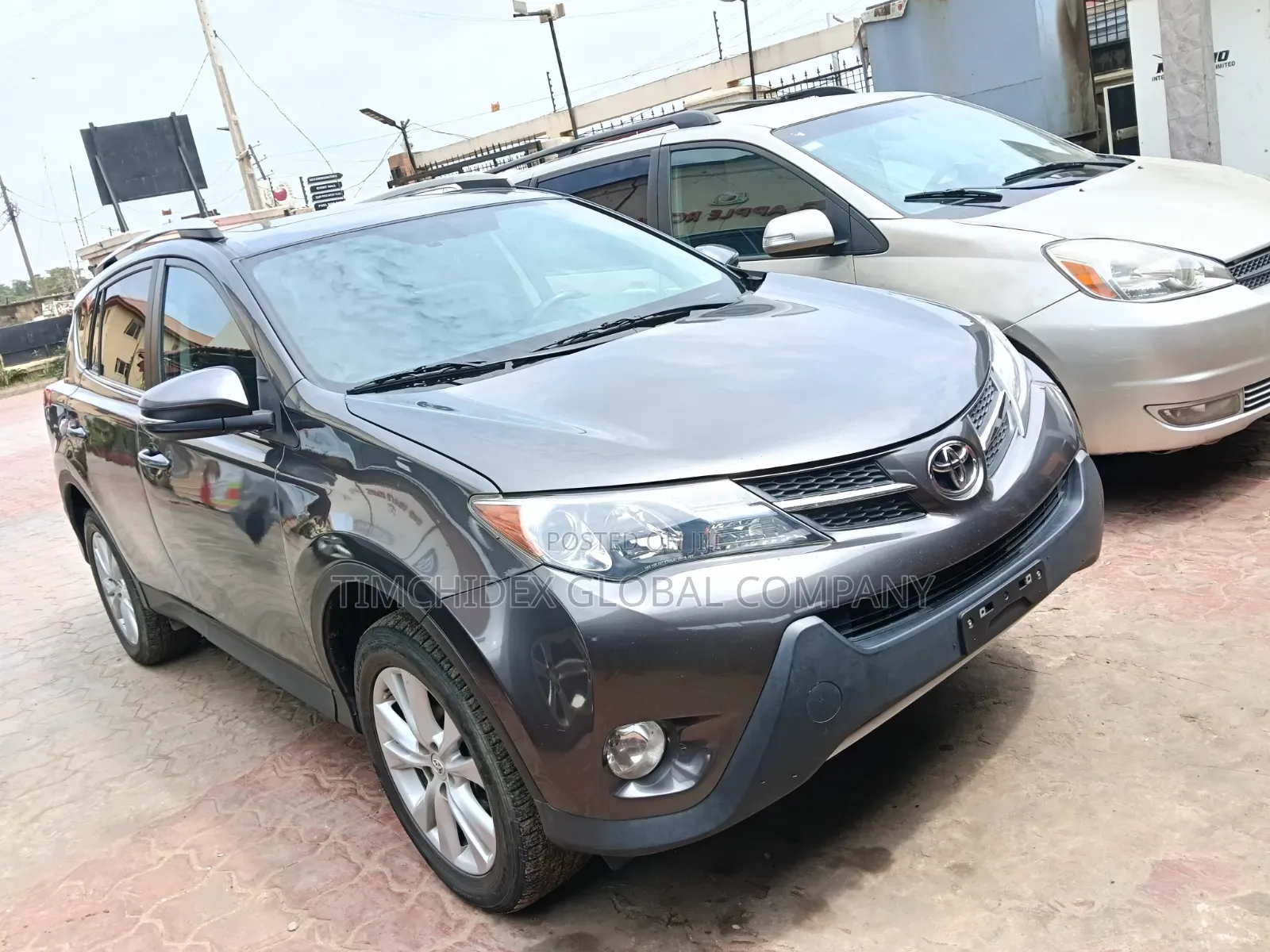 Toyota RAV4 Limited 4dr SUV AWD (2.5L 4cyl 6A) 2014 Gray