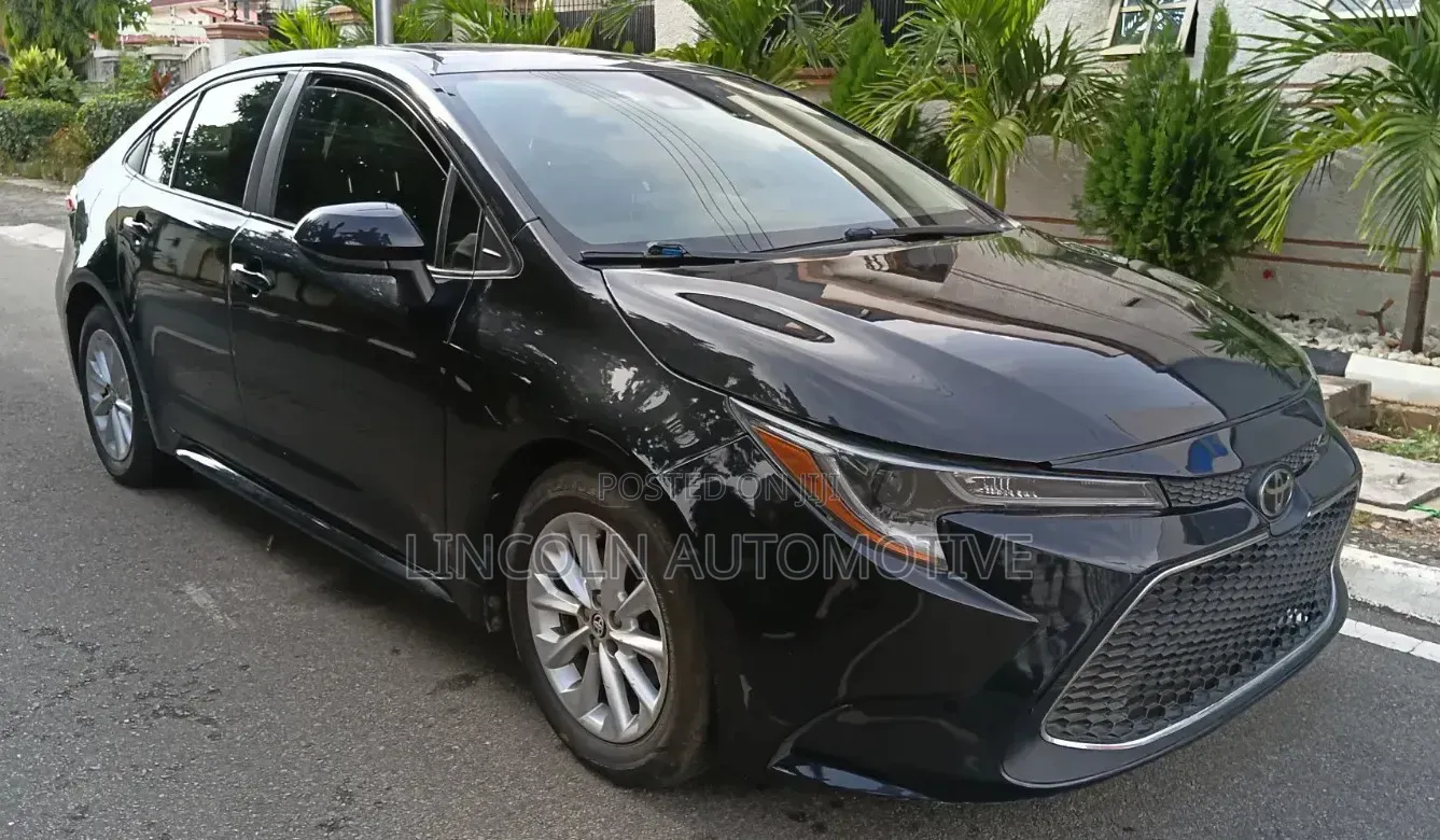 Toyota Corolla XLE 2020 Black
