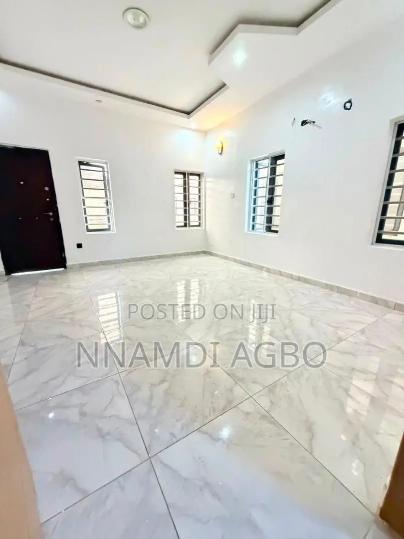 Mini Flat in Lafiaji for rent