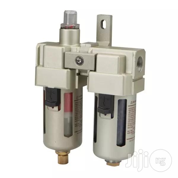 Desiccant Dryer With Oil Removal Filter - 3/8 Inch