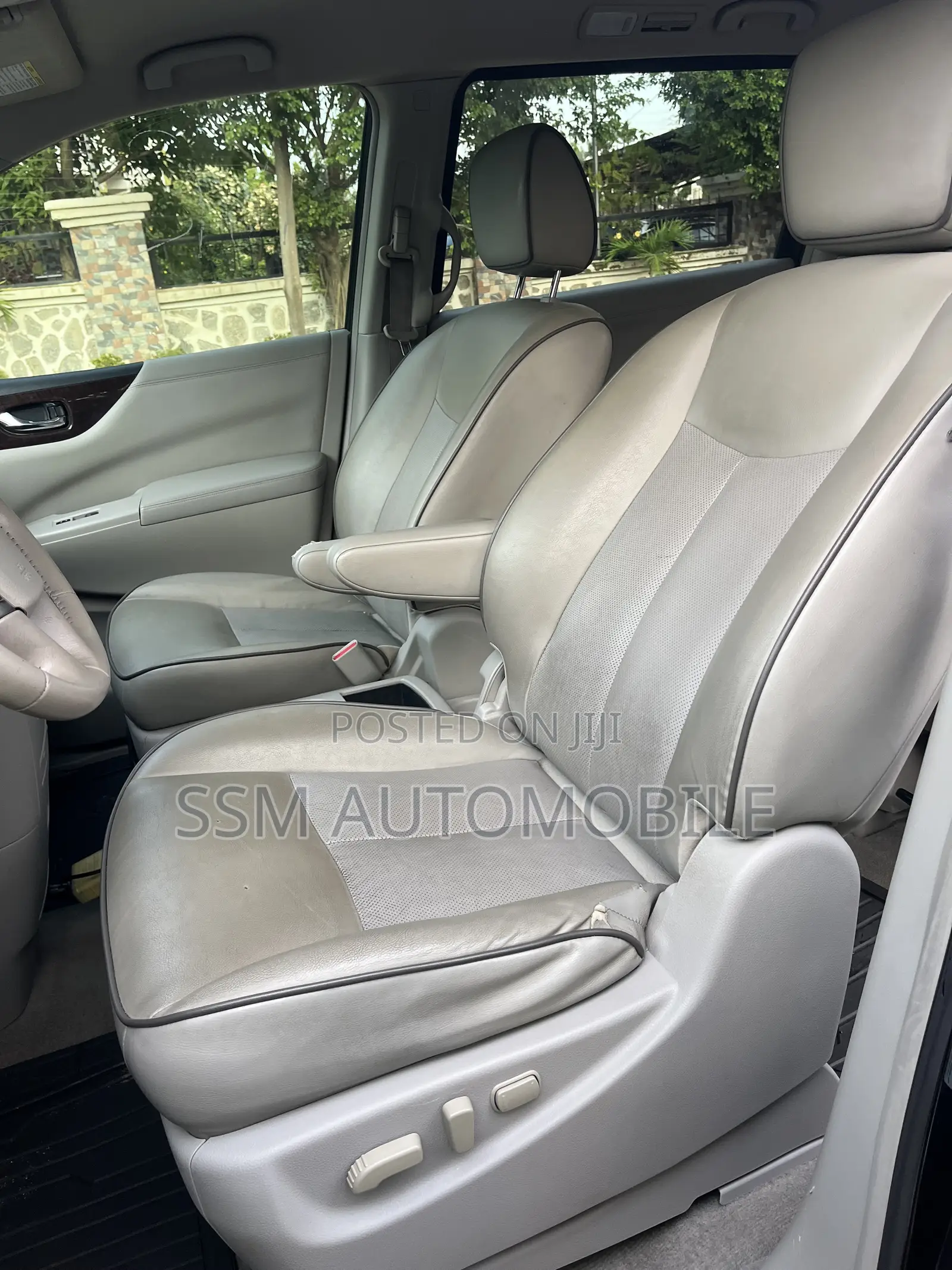 Nissan Quest SV 4dr Minivan (3.5L 6cyl CVT) 2015 Black