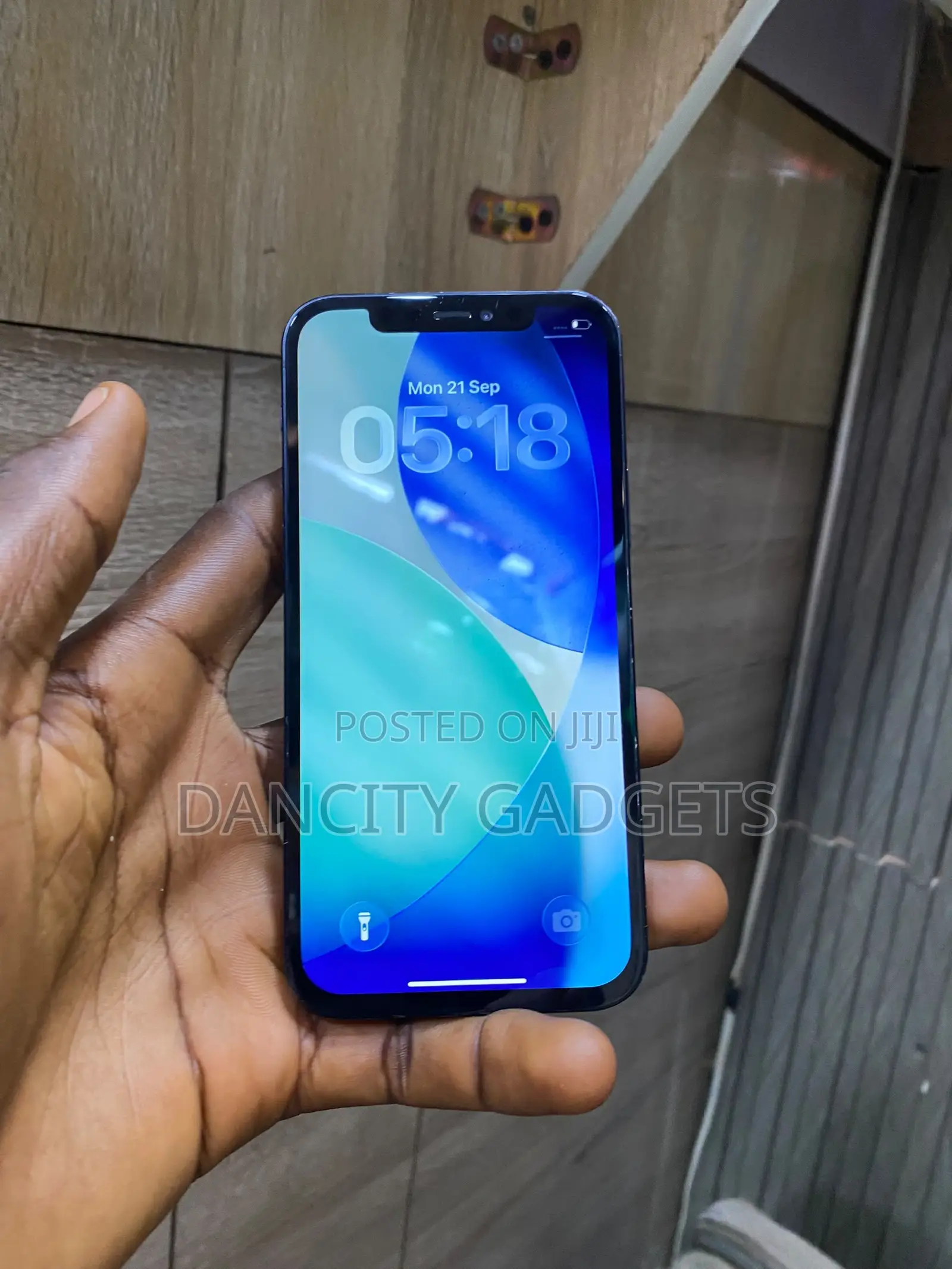 Apple iPhone 12 64 GB Blue