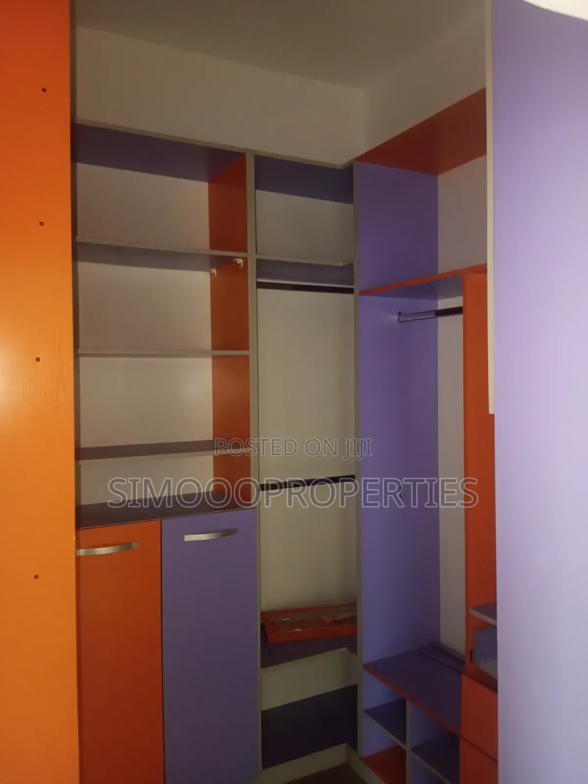 3bdrm Block of Flats in Ogunfayo, Awoyaya for rent