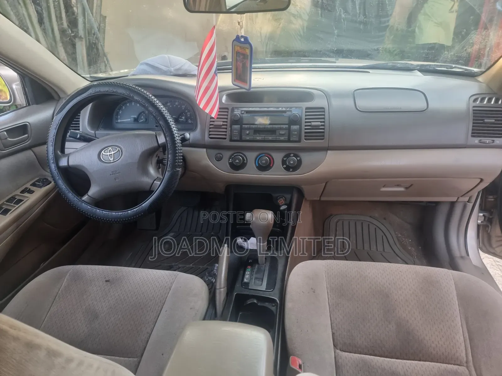 Toyota Camry 2004 Gold