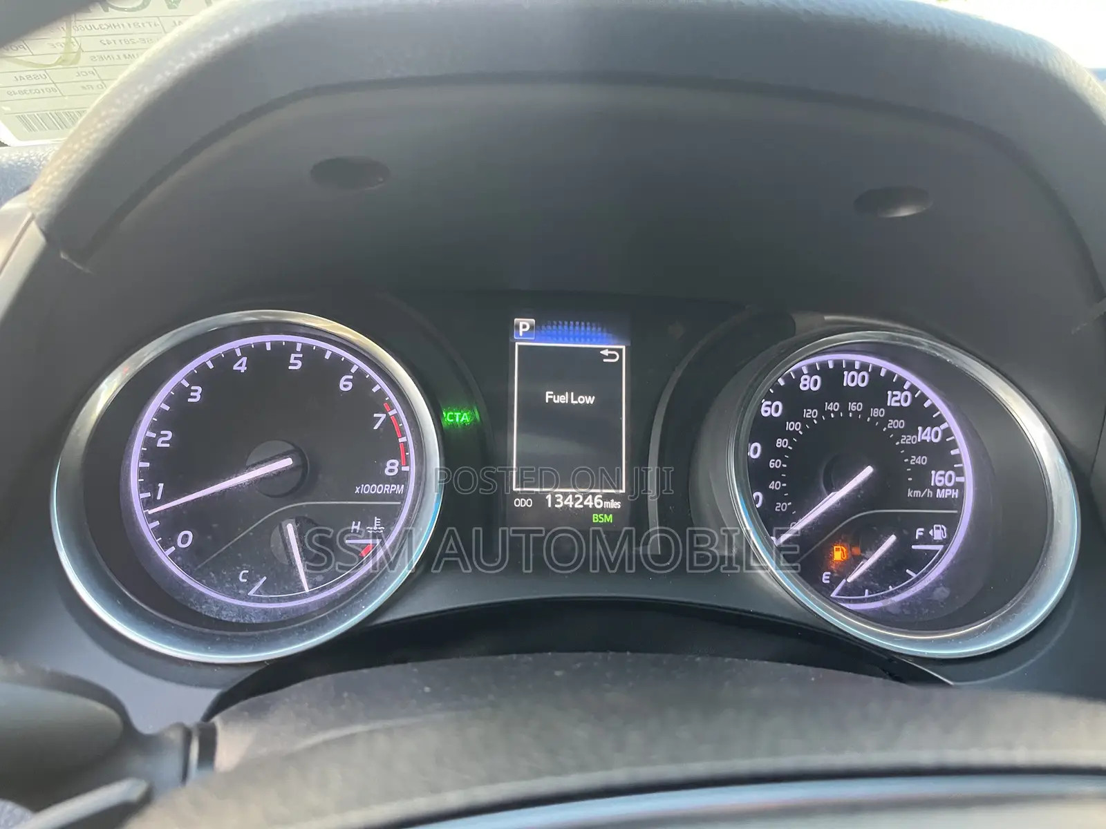Toyota Camry SE FWD (2.5L 4cyl 8AM) 2018 White