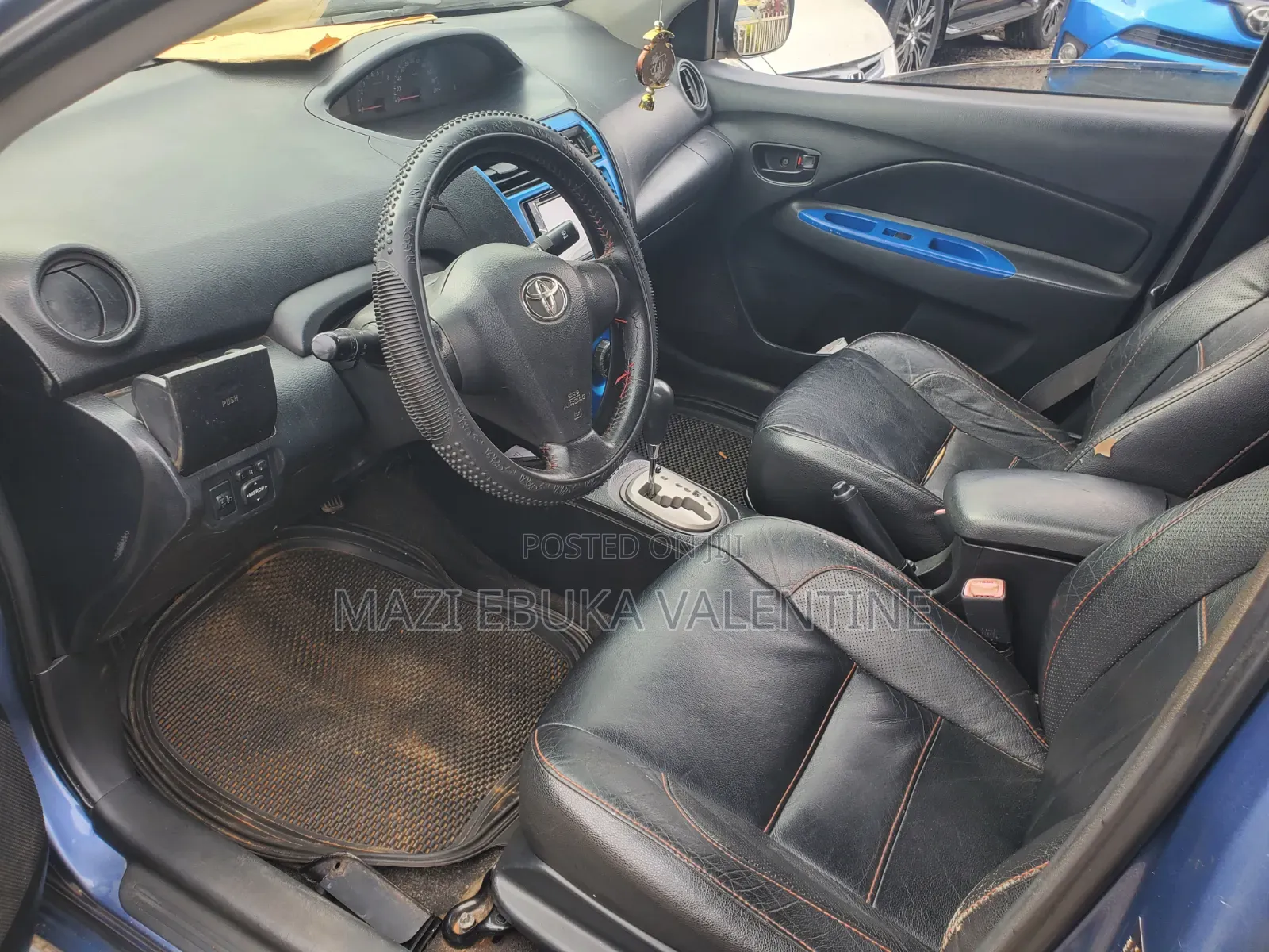 Toyota Yaris 2010 Blue