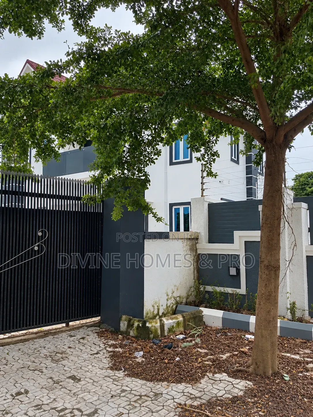 4bdrm Duplex in Gwagwalada After, Giri for sale