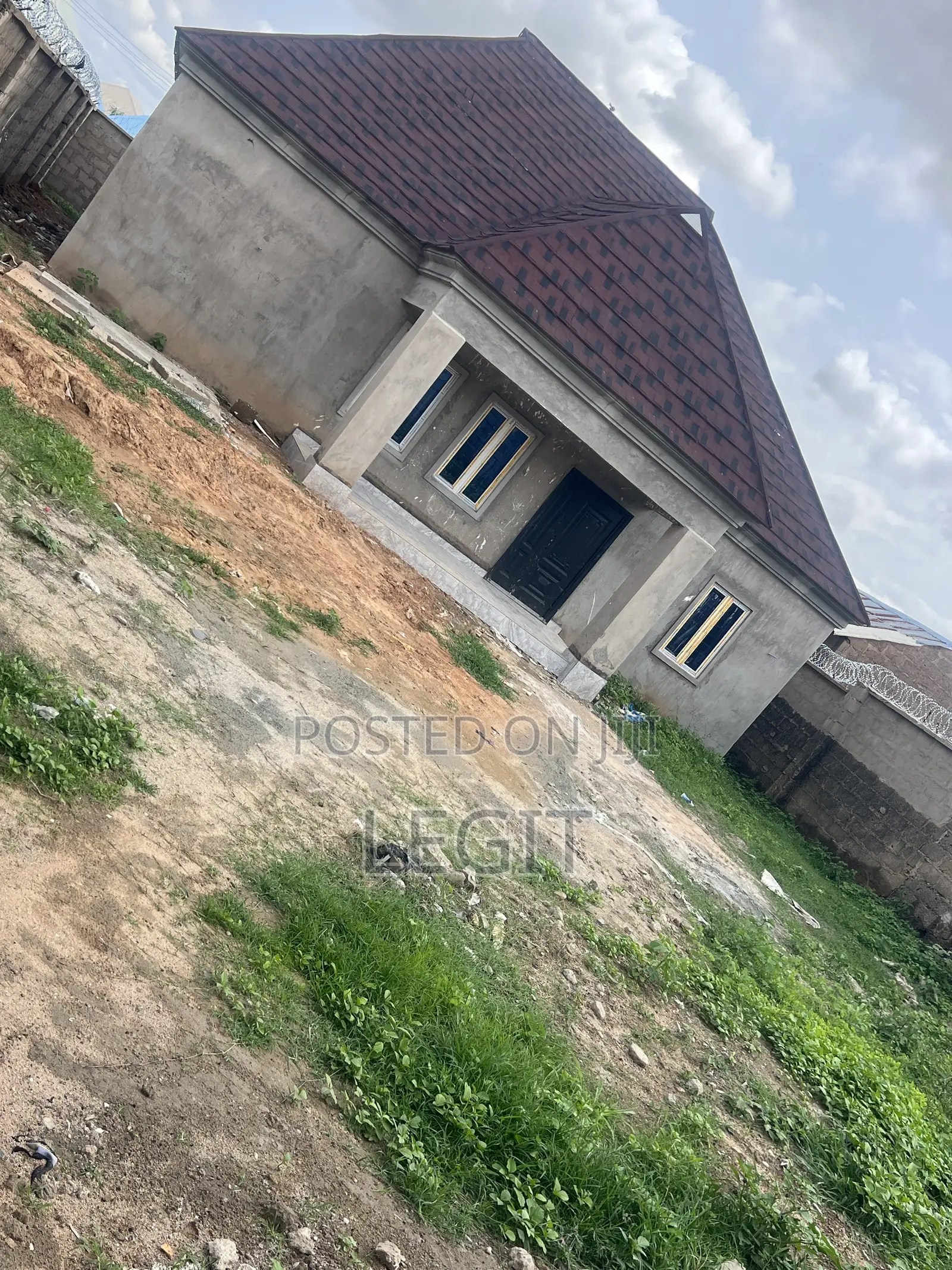 3bdrm Bungalow in Minna for sale